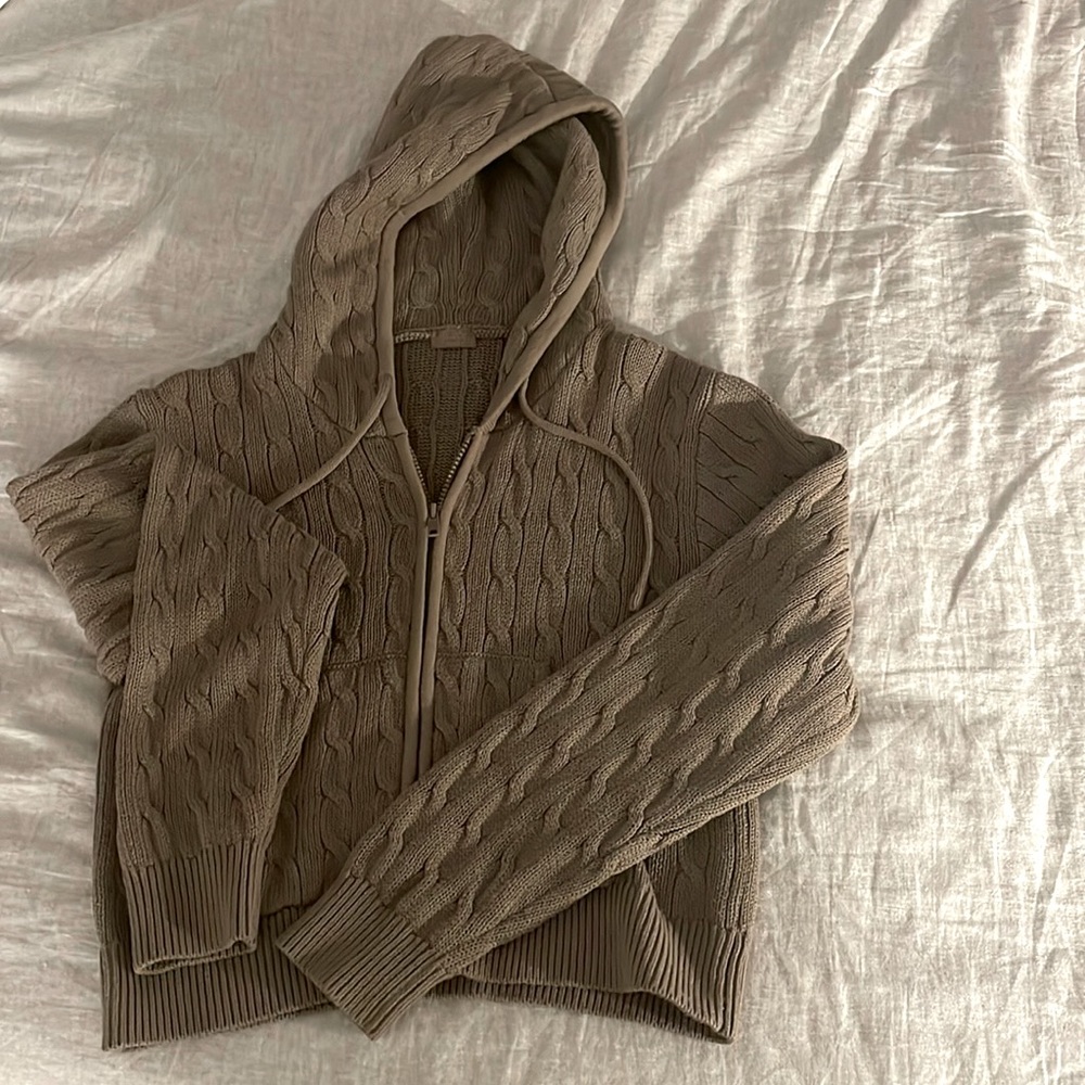Cable knit zip up